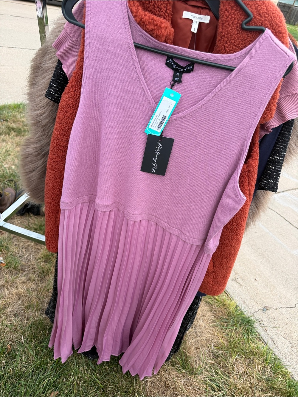 Maeve Mauve V-Neck Pleated Knit Sweater Dress